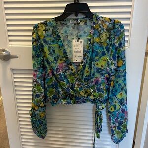 Zara multicolor floral cropped blouse